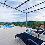 Sorelle By Guide * Dančanje
