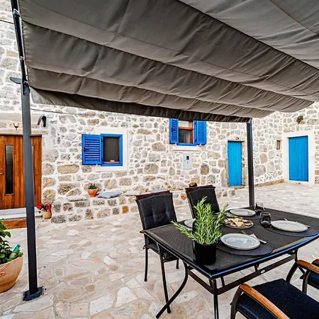 Villa Sorelle By Guide *