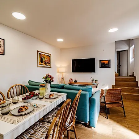 Willa Sorelle By Guide Dančanje