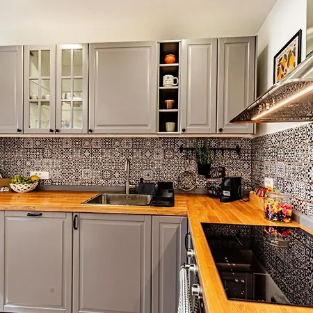 Sorelle By Guide * Dančanje